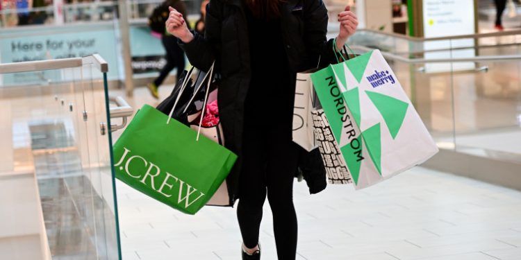 U.S. GDP grew at a 4.9% annual pace in the third quarter, better than expected