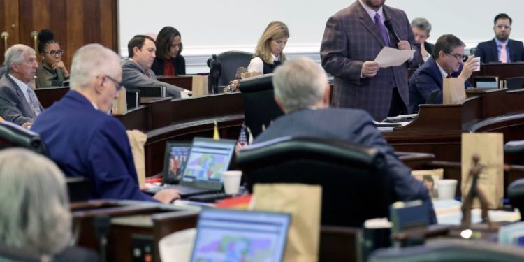 N.C. Republicans pass redistricting map expected to flip 3 House seats