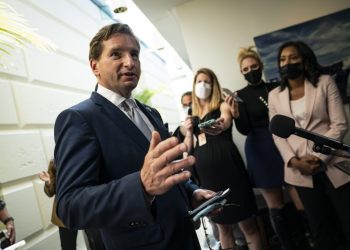 ‘I’m the longshot’: Dean Phillips embraces underdog role in shaky debut against Biden