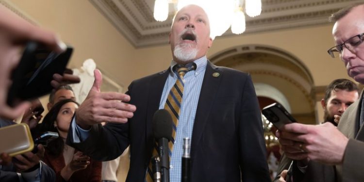 House speaker moves past hard-right concerns in effort to avoid government shutdown