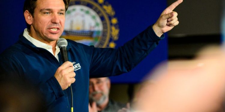 Ron DeSantis meets with potential GOP donors to new super PAC