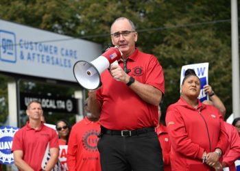 Thousands of autoworkers at Toyota, Honda and others move to unionize after UAW victory over the Big Three