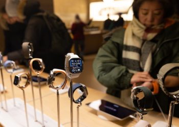 U.S. bans imports of certain Apple Watches that may infringe on patented pulse readers