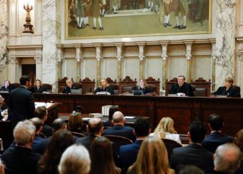 Wisconsin Supreme Court overturns GOP-favored legislative maps