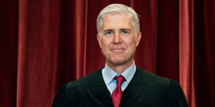 Supreme Court justice decided to overturn Roe just 10 minutes after receiving Dobbs draft decision: report
