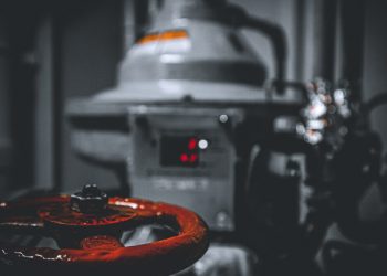 Oil Drops: OPEC+ Cuts and Middle East Tensions