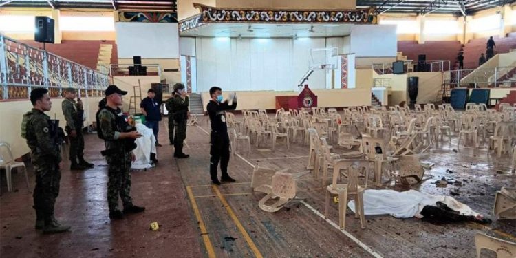 ‘Foreign terrorists’ believed responsible for deadly church bombing in Philippines, ISIS claims credit