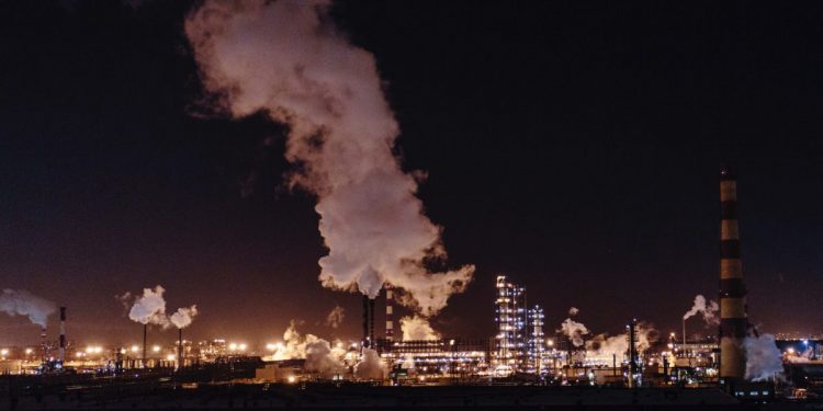 The Complex Dynamics Impacting Oil Price in 2024