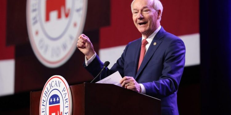 Former Arkansas Gov. Asa Hutchinson ends Republican campaign for president after finishing 6th in Iowa