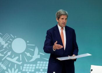 John Kerry to step down as top U.S. climate change negotiator