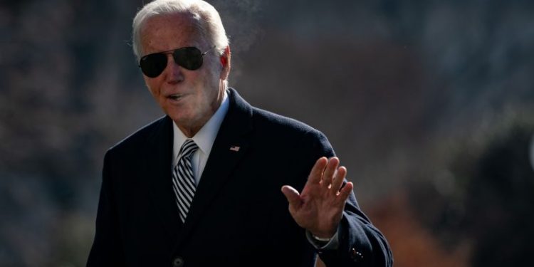 Biden’s age may be hurting him with independents in New Hampshire