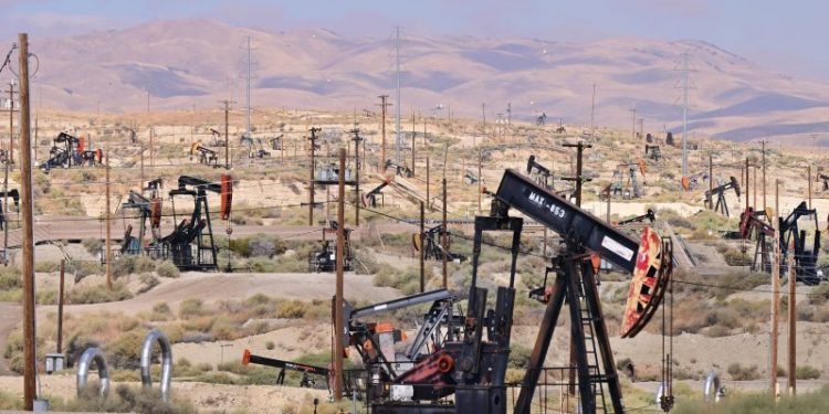 U.S. oil production hit a record under Biden. He seldom mentions it.