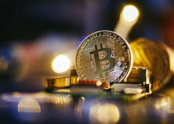 Bitcoin and Ethereum: Could Bitcoin rise to the $44000 level
