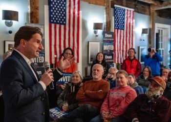 Silicon Valley insiders are trying to unseat Biden with help from AI