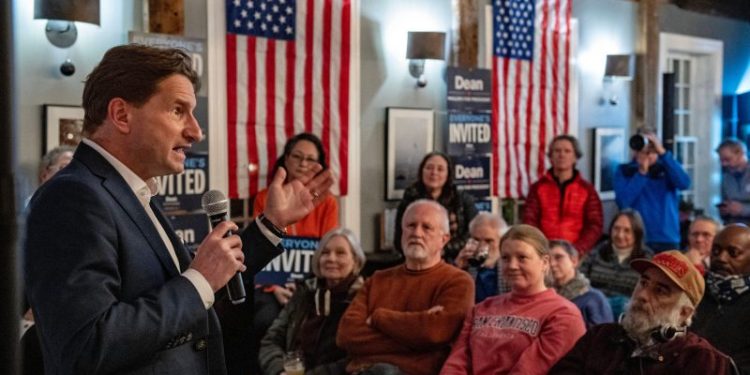 Silicon Valley insiders are trying to unseat Biden with help from AI