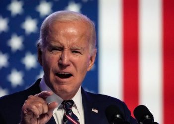 Will 2024 be a contest between two lightweights pretending to be heavyweights?