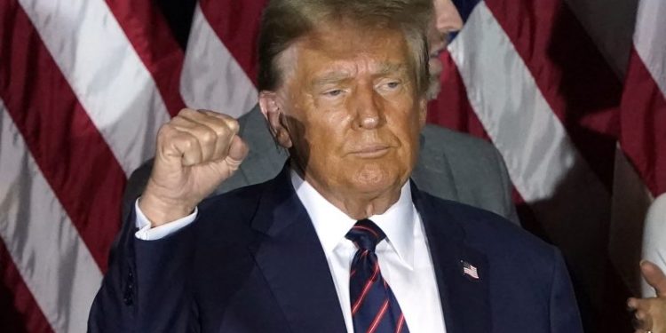 Trump’s White House clinic improperly handed out narcotics, report finds