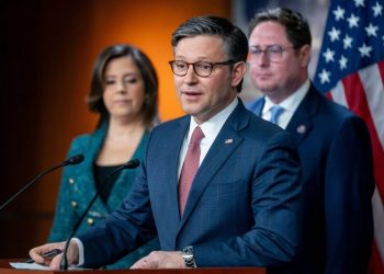 GOP hard-liners sink procedural vote — again — to protest spending deal