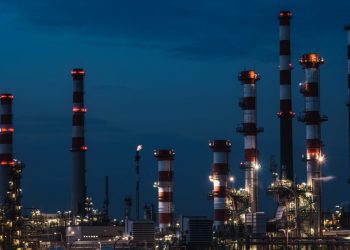 Oil and natural gas: Oil is retreating below $70.00