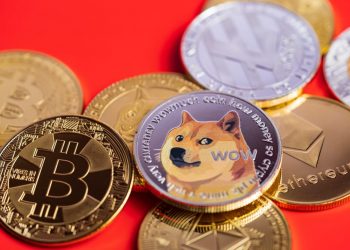 Dogecoin and Shiba Inu: Dogecoin is holding above 0.07800
