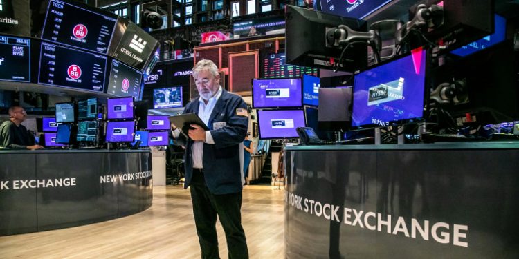S&P 500 closes above 5,000 for first time ever, notches fifth straight winning week