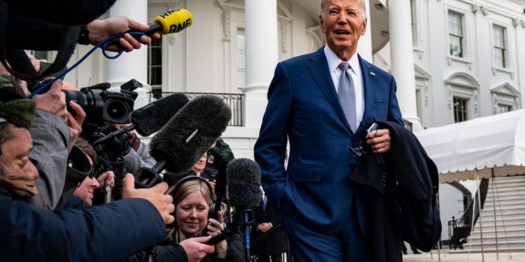 Biden looks for big win as voters head to polls in South Carolina primary