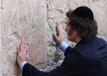 Argentina’s maverick Javier Milei pledges to move embassy to Jerusalem, Bibi praises ‘dear friend’