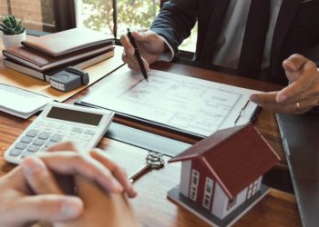 what is a land trust and how does it work