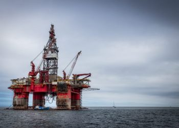 Stabilizing Above $72: What Moves the Oil Price today?