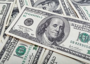 Dollar Holds at 103.77 Amid Fed Rate Cut Speculation