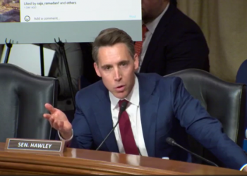 Sen Hawley wants Biden to hike tariffs on Chinese energy imports