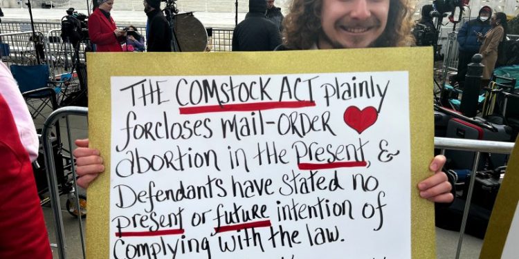 Alito and Thomas kept bringing up Comstock. That scared abortion rights supporters.