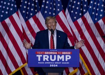 Trump seeks delay in N.Y. trial pending Supreme Court hearing on immunity