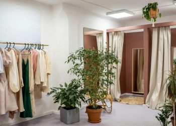 Embrace Unique Style: Top 2024 Fashion Revivals