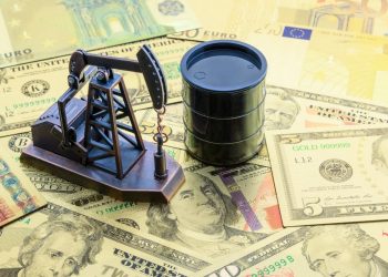 Brent Oil at $82.24, WTI Dips to $77.92