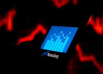 What is NASDAQ Fintechzoom and its benefits?