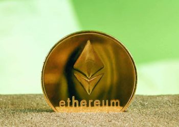 The price of Ethereum remains under pressure below $3150