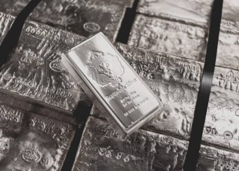 Silver Soars to $28.55, Forecasted to Reach $30