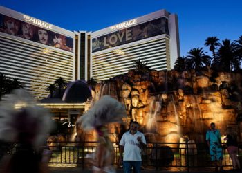 The Mirage casino, which ushered in an era of Las Vegas Strip megaresorts in the ’90s, is closing