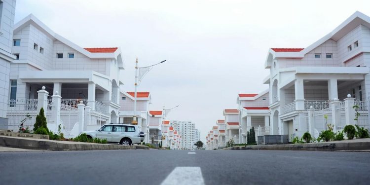 Rochester Market Frenzy: 6-Day Sales and Soaring Prices