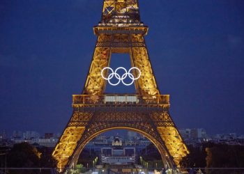 Delta says the Olympics will cost it $100 million as travelers skip Paris