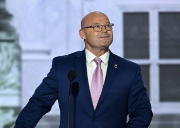 Labor groups begin to unite behind Harris’ campaign — but some holdouts remain