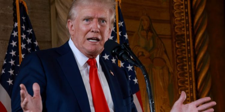 Trump reiterates claim about helicopter trip but doesn’t provide records