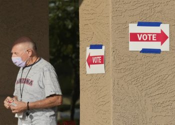 Arizona may require proof of citizenship on state voter forms for now
