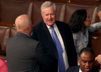 Mark Meadows tries to move his Arizona case to federal court