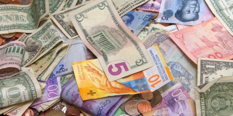 USDCAD and USDCNH: USDCNH is in a positive trend