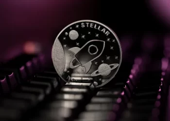 Stellar under pressure since Saturday drops to a new low