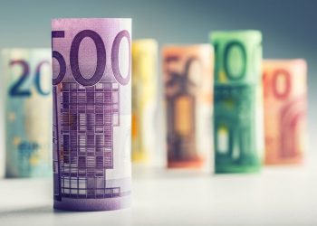 The euro index is losing ground, the yen continues to rise