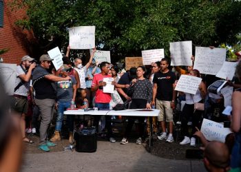 Police dispute claims — echoed by Trump — that gang controls Colorado complex