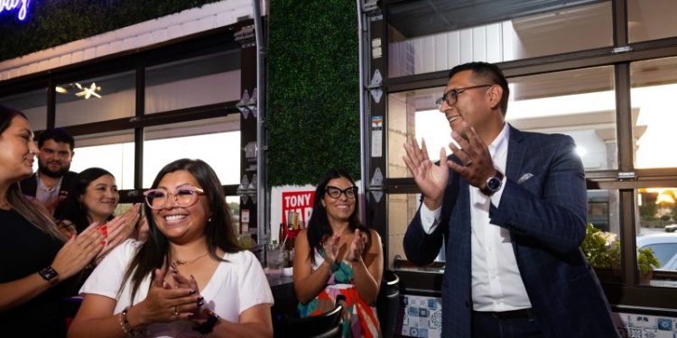 Nebraska’s ‘blue dot’ district suddenly at the center of election